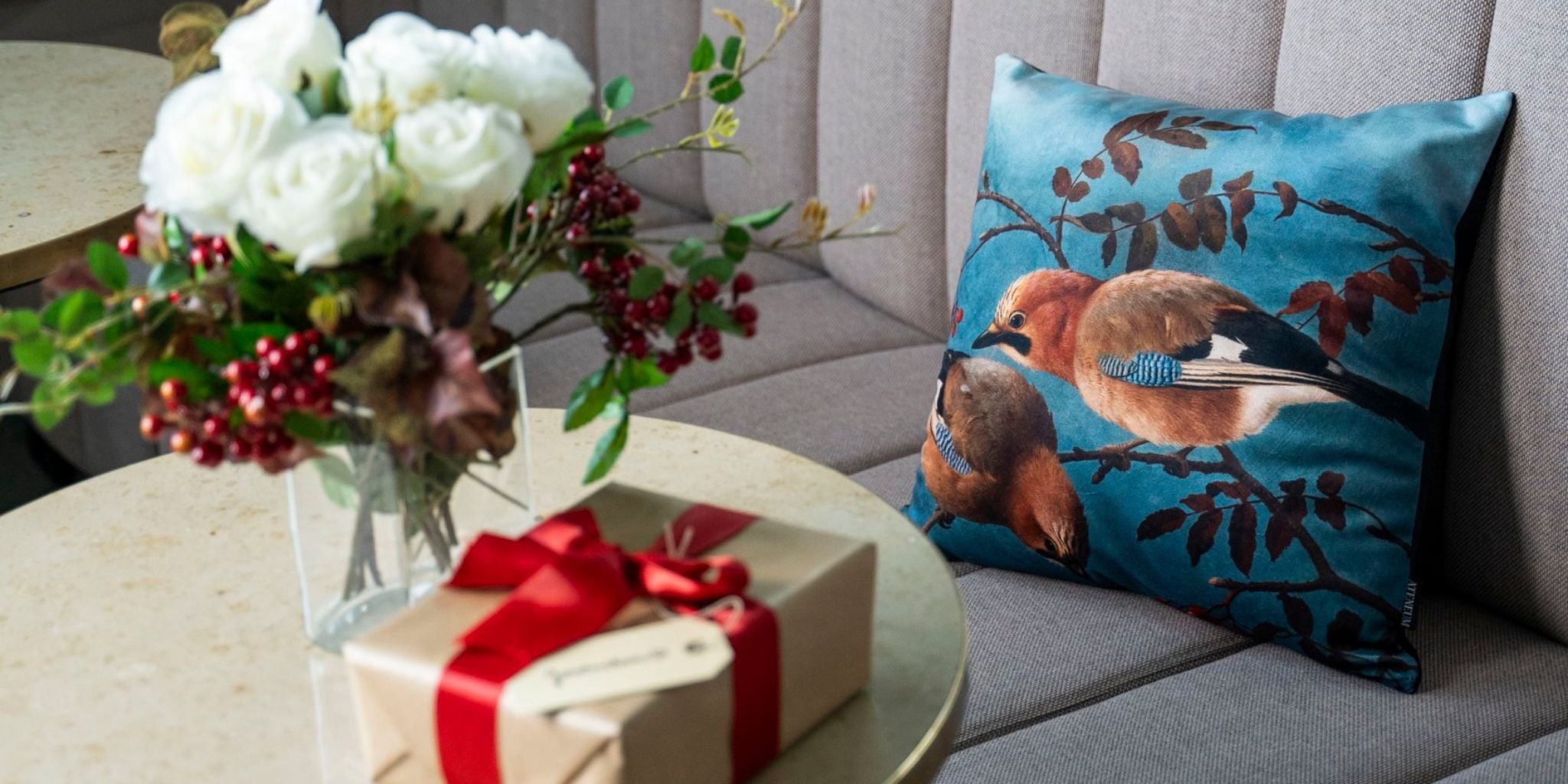 Lahjoja taiteen ystäville